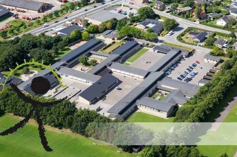 Luftfoto af Sabro-Korsvejskolen