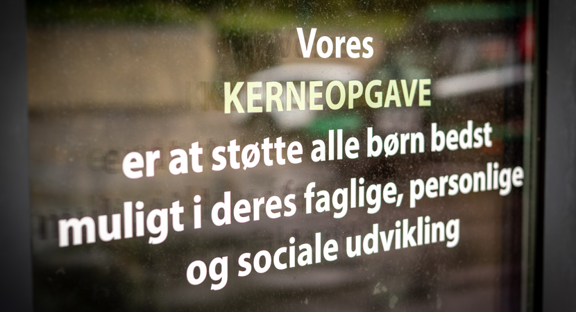 Kerneopgaven på døren på Sabro-Korsvejskolen